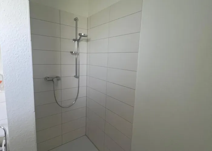 Helle, Moderne Im Gruenen Appartement