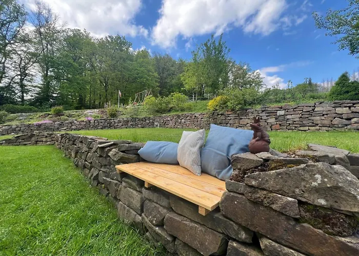 Helle, Moderne Im Gruenen * Kürten